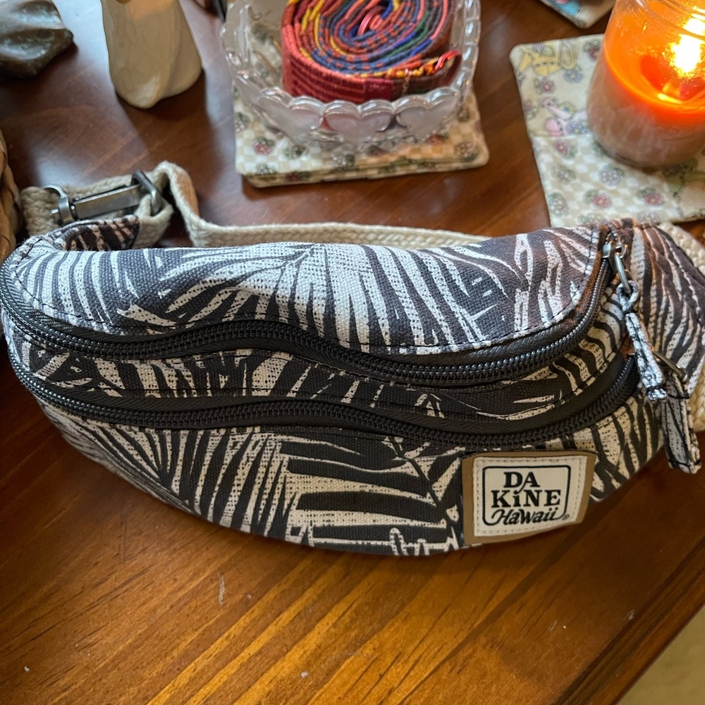 Black and Cream Bag from Da Kine Hawaii